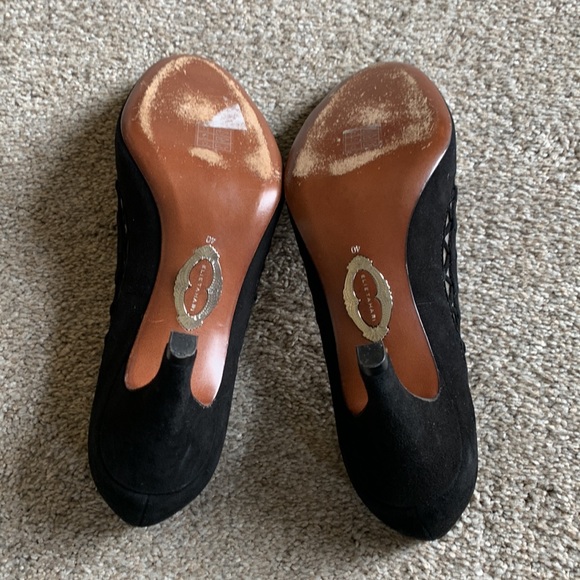 Elie Tahari Shoes.  Black. Size 9.   Velvet with a mesh detail - Picture 8 of 11